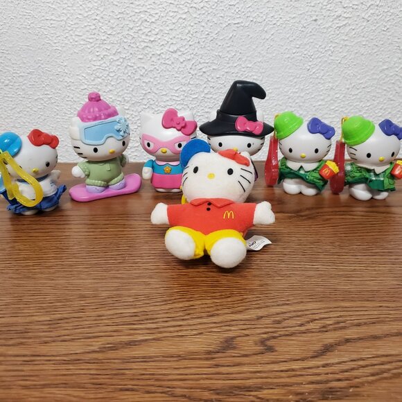 Collectible Hello Kitty McDonald Happy Meal Toys - Lot of 7 - Picture 1 of 9